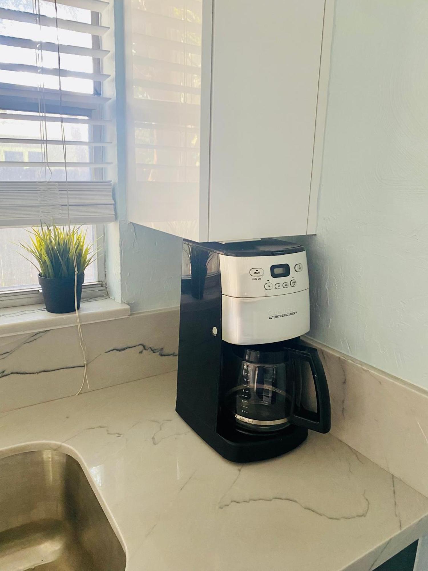 One Bedroom Apt With Private Patio Near Fort Lauderdale Beach Ngoại thất bức ảnh