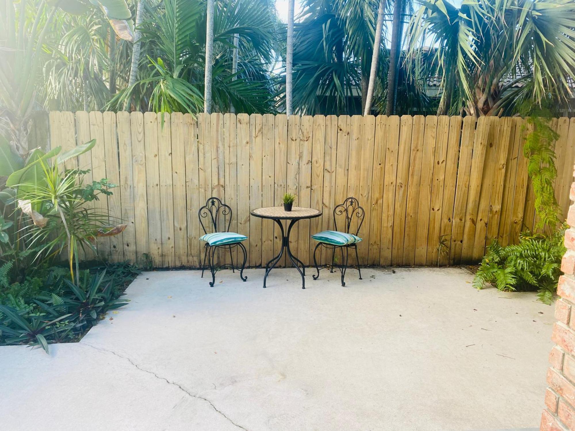 One Bedroom Apt With Private Patio Near Fort Lauderdale Beach Ngoại thất bức ảnh